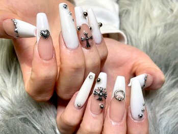 ロングネイルズ エマ(LongNails-Emma)/持ち込みシンプル