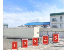 しずく 滝谷店の雰囲気（すぐ横に専用駐車場を5台完備/雨でも通いやすくて看板もあります）