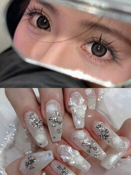 YK美学院の写真/フットを含むネイルメニューと、まつげメニューの同時施術可能◎同時施術で美容DAYの時間を有効活用♪