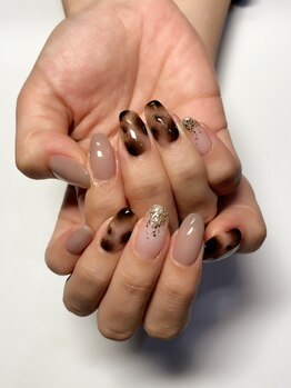 スワッグ(SWAG)の写真/【[ハンド]付け放題90min～】SWAGの付け放題メニューで指先を華やかに！自分だけのスタイルを楽しんで♪