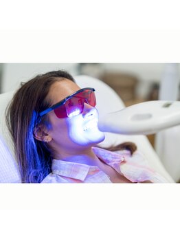 ホワイト 上乃木南店(WHITE)の写真/簡単な手順でスタッフがやり方を隣でレクチャーしますので、ホワイトニングが初めての方も◎