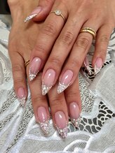 シュエット(Chouette)/ストーンフレンチ