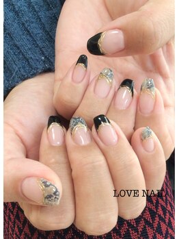 ラブネイル(LOVE NAIL)/パイソンフレンチ