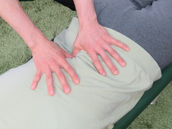 椎名亮 整体院/腰の施術