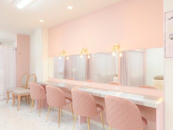 プラチナムドール 京都駅前店(PLATINUMDOLL)/4Fメイク直しスペースになります