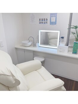 ホワイトニングショップ 鳳店/半個室でリラックス空間♪