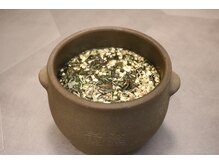 ヨモトト バイクラウドナイン(YOMOTOTO By Cloud Nine)の雰囲気(よもぎ蒸し後のお楽しみ♪お客様だけの壺診断をプレゼント。)