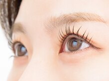 丁寧なカウンセリングと、プロの技術で理想の目元を実現致します