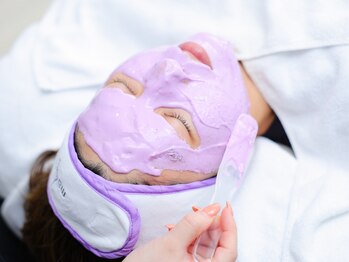 レオン(Leon)/施術風景(パック)