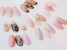 ネイル アンド フット ラプリエ(Nail&Foot Laprie)の雰囲気（シーズン毎に変わるアートサンプルも人気です♪）