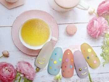 ニコ(nico)の写真/【毎月変わる定額ネイル】季節に合わせたデザインが魅力的♪お爪に優しいフィルインで施術◎