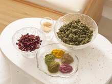 プールモワ(PourMoi)の雰囲気（厳選された21種類の植物と独自の発酵エキスのよもぎ蒸し）