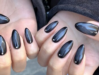 リッシュ(RICHE)/ブラックチークネイル