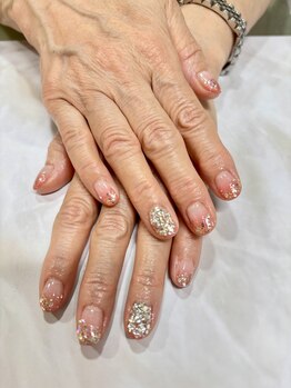 カミアンユイヤ ネイルラボ(KAMIANYUIYA Nail LAB)/ストーン埋め尽くし