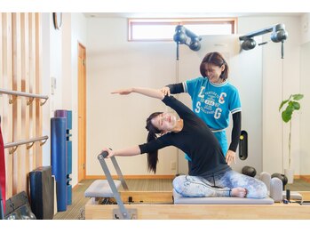 アース(EARTH)/マシンピラティス