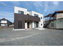 アローナ(Arona)/外観