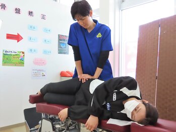 ビバ骨盤整体院 新居浜院(VIVA)/施術をします