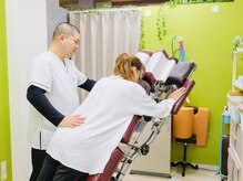 骨×筋LAB 真施整体院/トンムソンベッド/整体/関節矯正