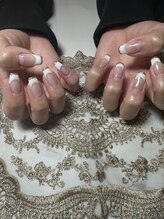 プルメリアドット(Plumeria.)/白フレンチネイル