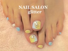 ネイルサロン グリッター(NAIL SALON glitter)/ブルー×イエローのフットネイル