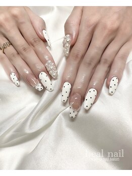 ヒールネイル(heal nail)/white×dot×パール~