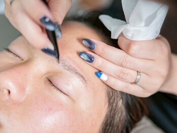 シェリー(SHERRY)の写真/黄金比率で眉毛の形を整え印象アップ!高いキープ力でセルフお手入れ不要♪まつげメニューとの併用も◎