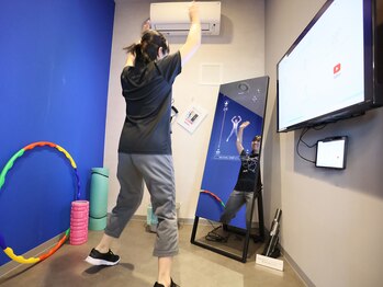 ポート 天王寺店(PORT)/個室にはフィットネスミラー完備