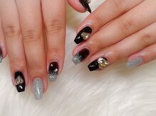 ルアナ(Luana.)/黒フラッシュネイル