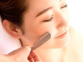 ツヤ(Tsuya)の写真/【美白&艶肌ケア◎】大事な日の前にも！個室空間での丁寧な施術でワントーンアップした明るいお肌へ♪