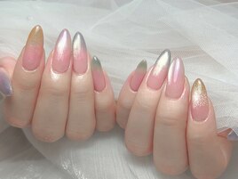 マググラデ/チークネイル