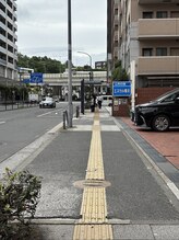 経路案内★元町中華街駅、3番出口より徒歩3分☆長持ちnail /パラジェル/4週間以内の再来付け替えオフ無料★