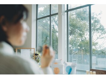 トリコテ ル ブラン(tricoter le blanc)/あたたかい自然の光