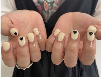 ロクサンサン(633)/ハートネイル