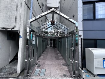 プログレス(PROGRESS)/第2ウサギヤビル入り口