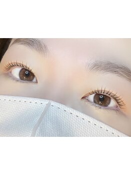 ナチュラル上品な目元にしたい