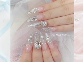 シルバー×氷ネイル大粒ビジュー