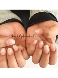 ホワイトニュアンスネイル