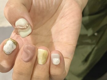 アトリエ ツメ(atelier TsuMe)/うねうねニュアンスネイルも♪