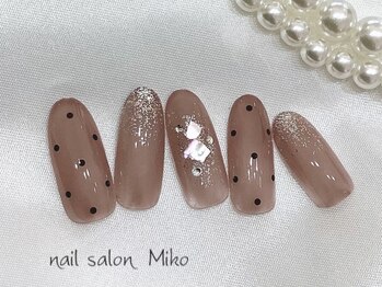 ミコ(Miko)/8月 定額デザイン¥6,900