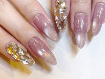 ネイルサロン ユーフォリア(EUPHORIA)の写真/お好きなデザインをお選び下さい♪シンプル可愛い～華やか可愛いまで多数用意◎気軽にご相談下さい♪