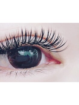 ボリュームのある目元にしたい