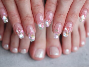 ネイル ビジュー(NAIL BIJOU)の写真/カラー300色以上・トレンドパーツ約800種類以上ご用意あり♪映えデザインが得意◎持ち込みデザイン大歓迎！