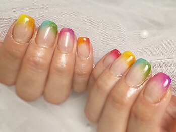 ララン(Laran)/レインボーマルチカラーネイル