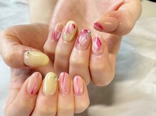 ネイルサロン イントゥ(into_)/ニュアンスフラワー　イエロー