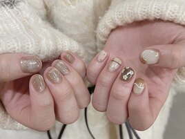 ガーリーニュアンスネイル