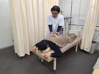 クレーン整骨院 足立西新井店の写真/国家資格保持者在籍！豊富な経験とクレーン式姿勢矯正で毎日辛い首肩こりからおさらば！初回クーポンあり◎