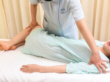 漢方整体院/施術*骨盤