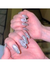 ルーミー アンド コー(Roomy&co.)/ハートネイル