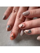 ネイルアンドアイラッシュ アウラ(AURA)/