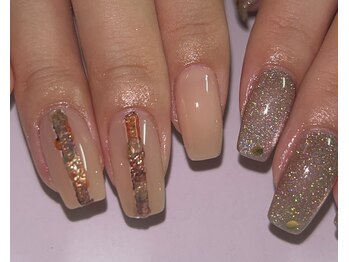 ネイル ブーマー(Nail BOOMER)の写真/秋を先取り！ちゅるん、キラキラ、ちょっぴり個性的な雰囲気がお好きな方に♪